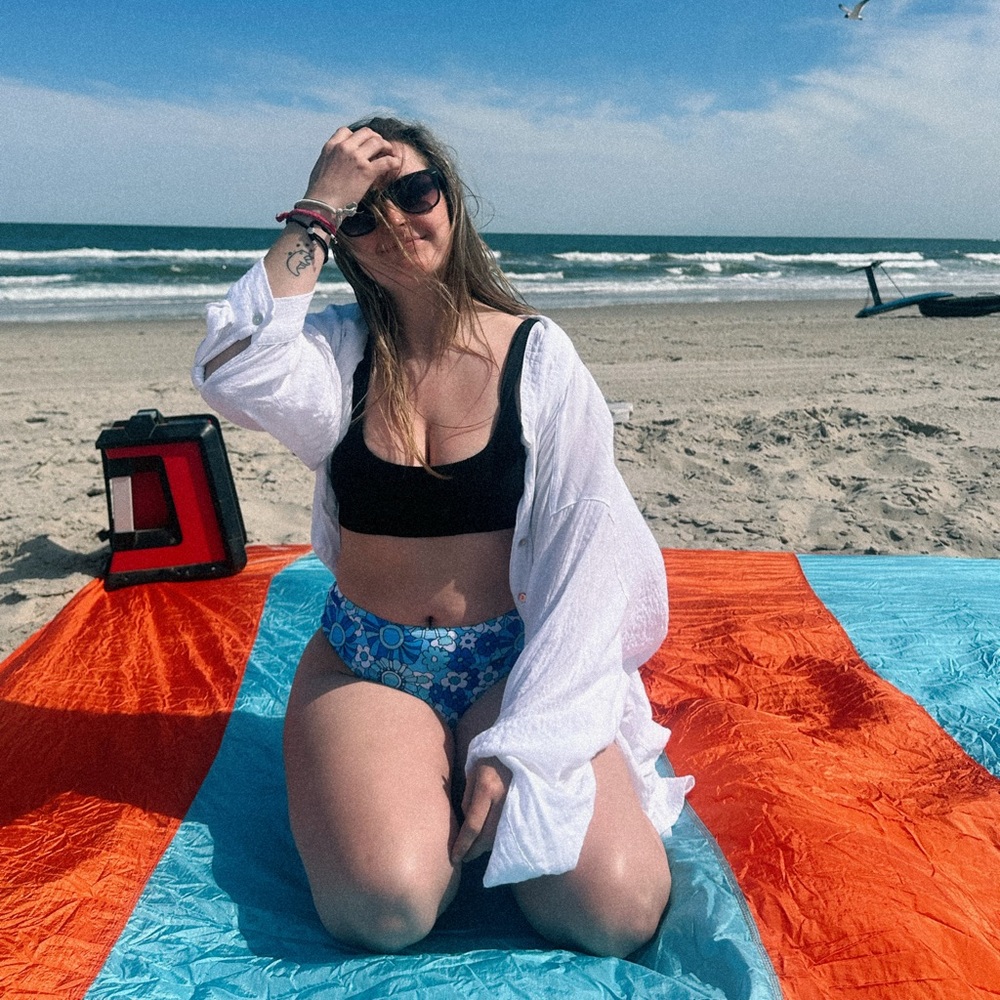 Meet your Posher, Casey